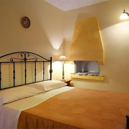 Filohostel L'albergo Glocale 3* SantʼAgata deʼ Goti