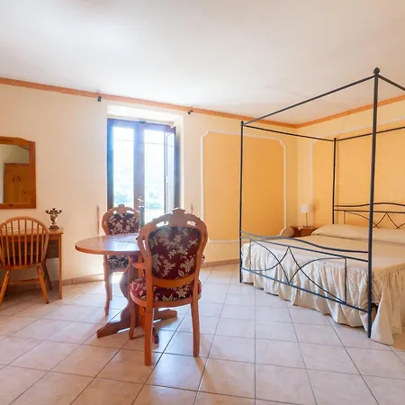 Filohostel L'albergo Glocale Affittacamere 3*