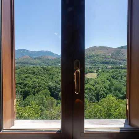 Filohostel L'albergo Glocale SantʼAgata deʼ Goti